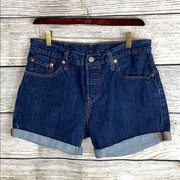 NWOT Levi’s 501 Blue Button Fly Shorts Roll Hem W27 - Picture 1 of 9